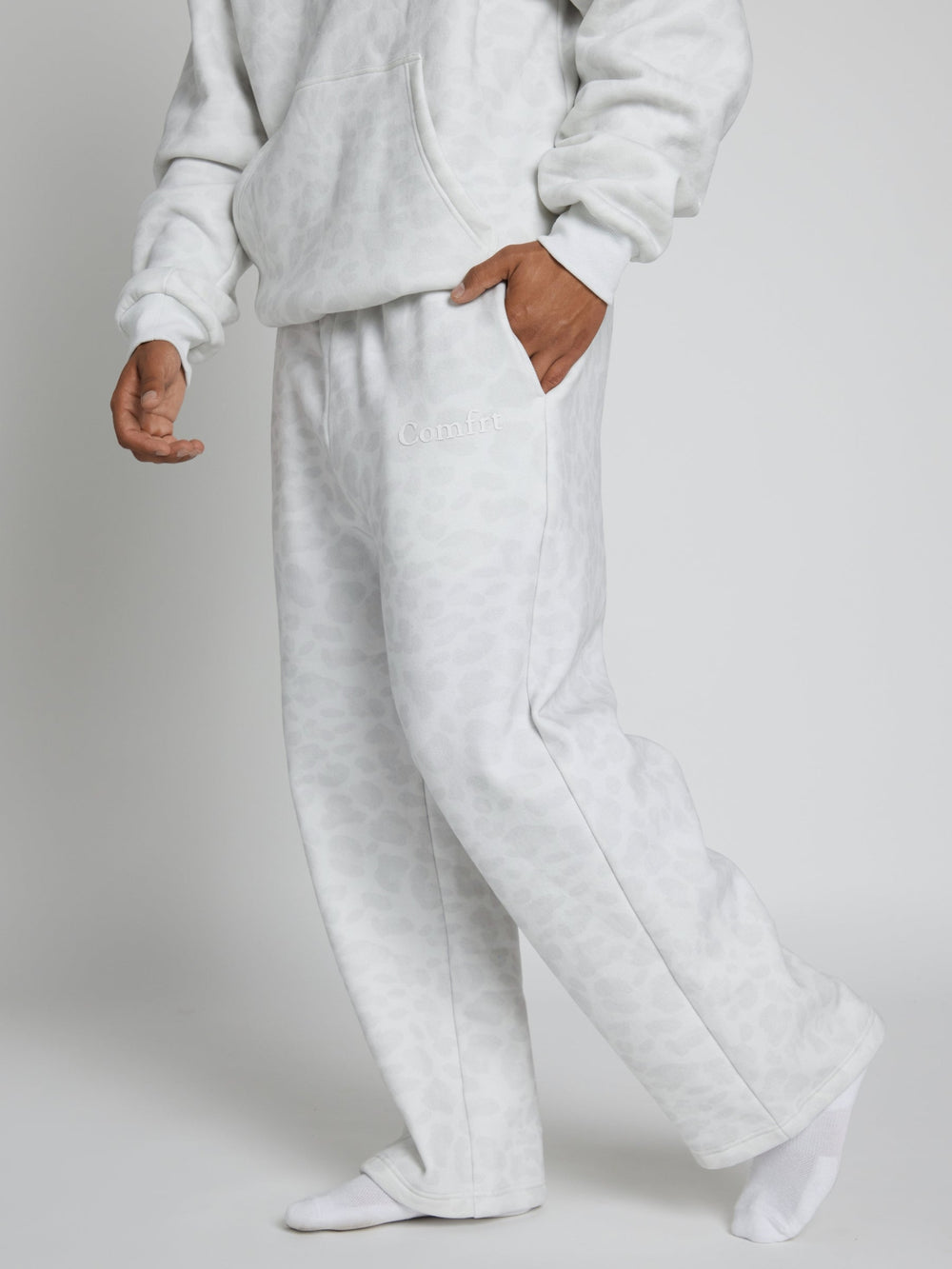 Minimalist Straight Leg Sweatpants